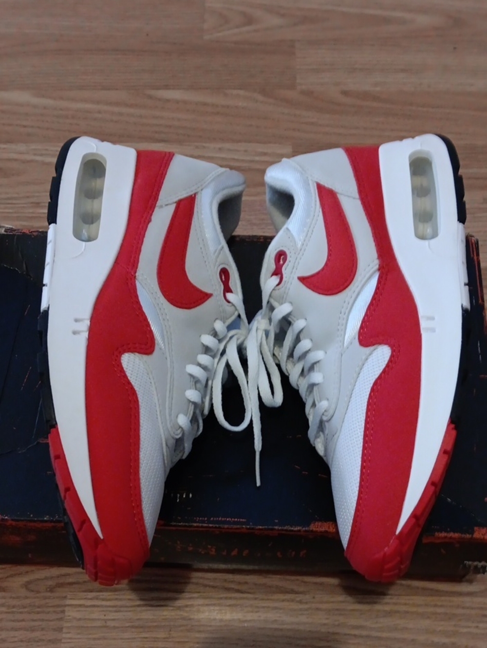 RED AIR MAX 1 OG - Picture 2 of 4